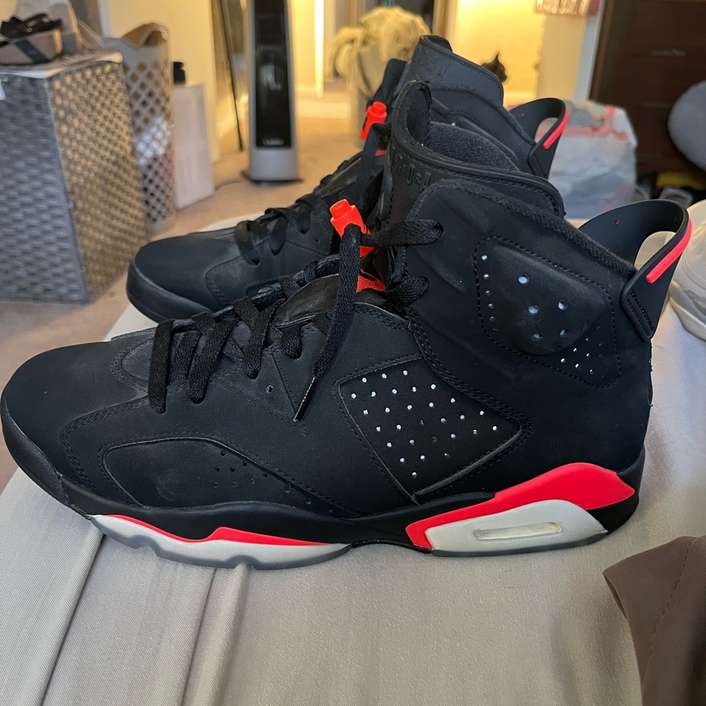 Nike Air Jordan 6 Retro Infrared Sneakers
